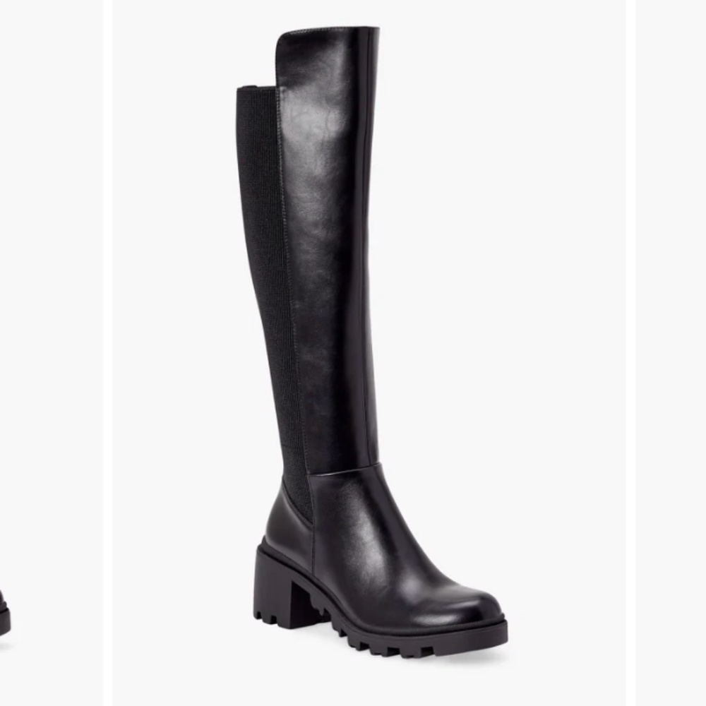 Chunky blocked heeled boot